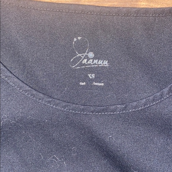 Scrub top - Picture 2 of 4